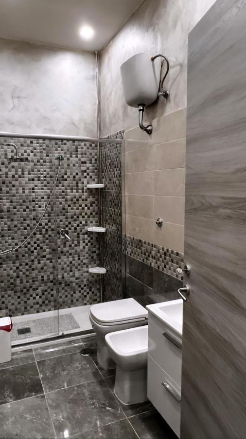 נאפולי Mary Luna B&B מראה חיצוני תמונה