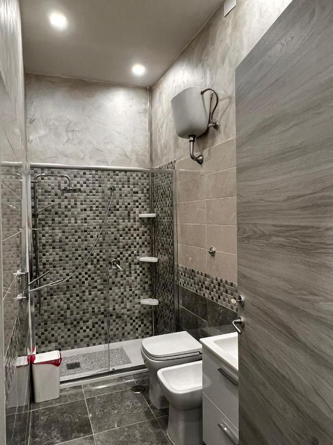 נאפולי Mary Luna B&B מראה חיצוני תמונה